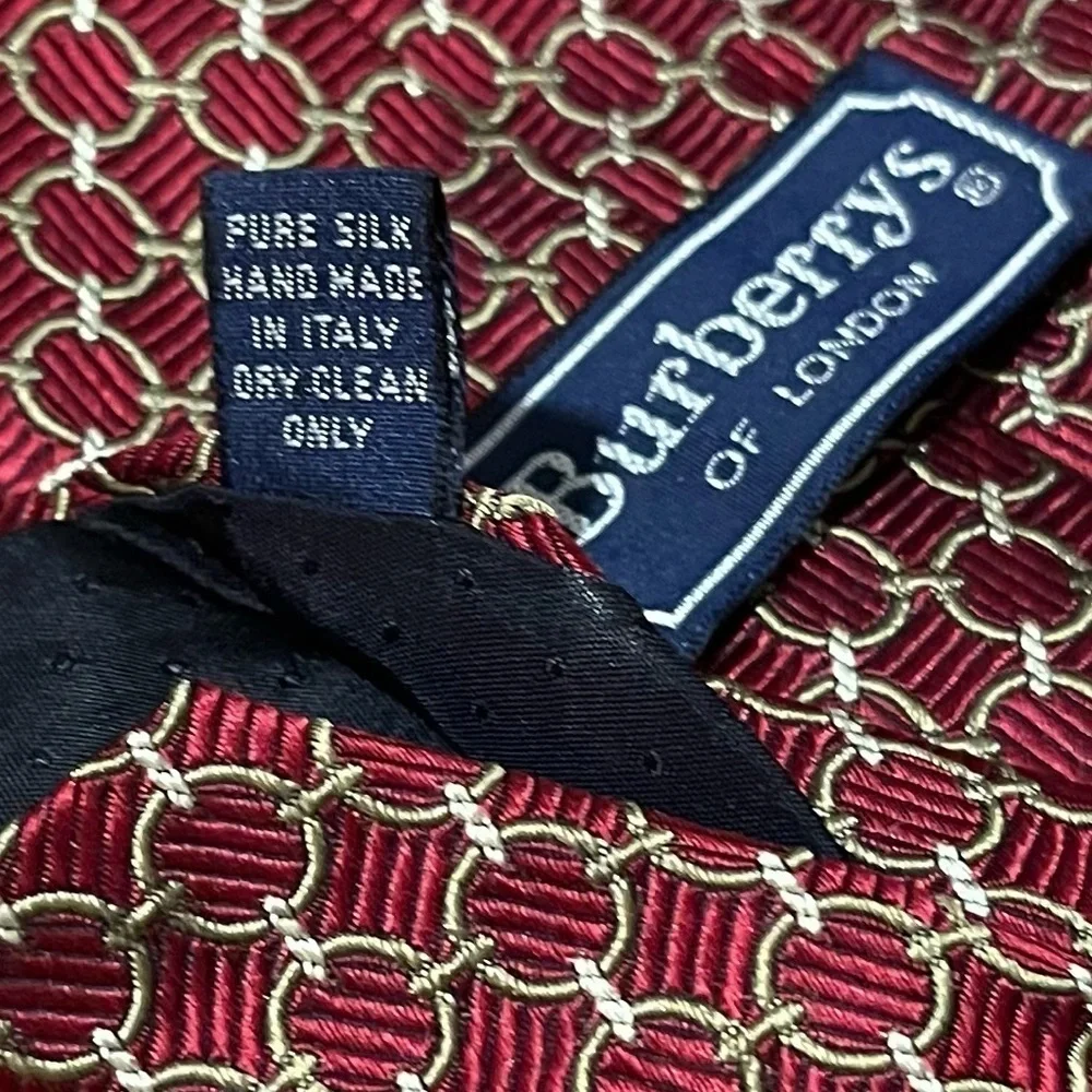 Burberry’s of London Mens Classic Maroon & Gold Chain Link Silk Tie - Picture 7 of 8